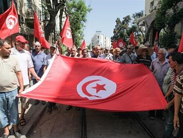 باحث تونسي لـ"جسور": إستعداد لكسر الديكتاتورية وهذا ما ينتظر البلاد