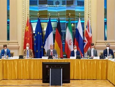 محلّل سياسي إيراني لـ"جسور": واشنطن تعتمد سياسة المناورة وباتت الحلقة الأضعف في الاتفاق النووي