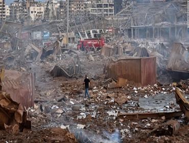 انفجار مرفأ بيروت تابع.. هل من مخطّط لتبرئة "حزب الله" وما علاقة الجيش اللبناني؟