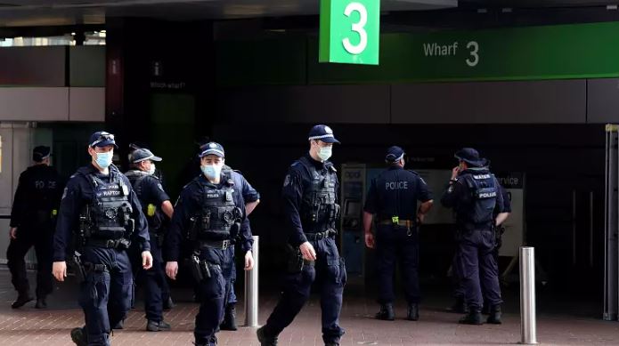 إخلاء مطار العاصمة الاسترالية والقبض على مطلق النار