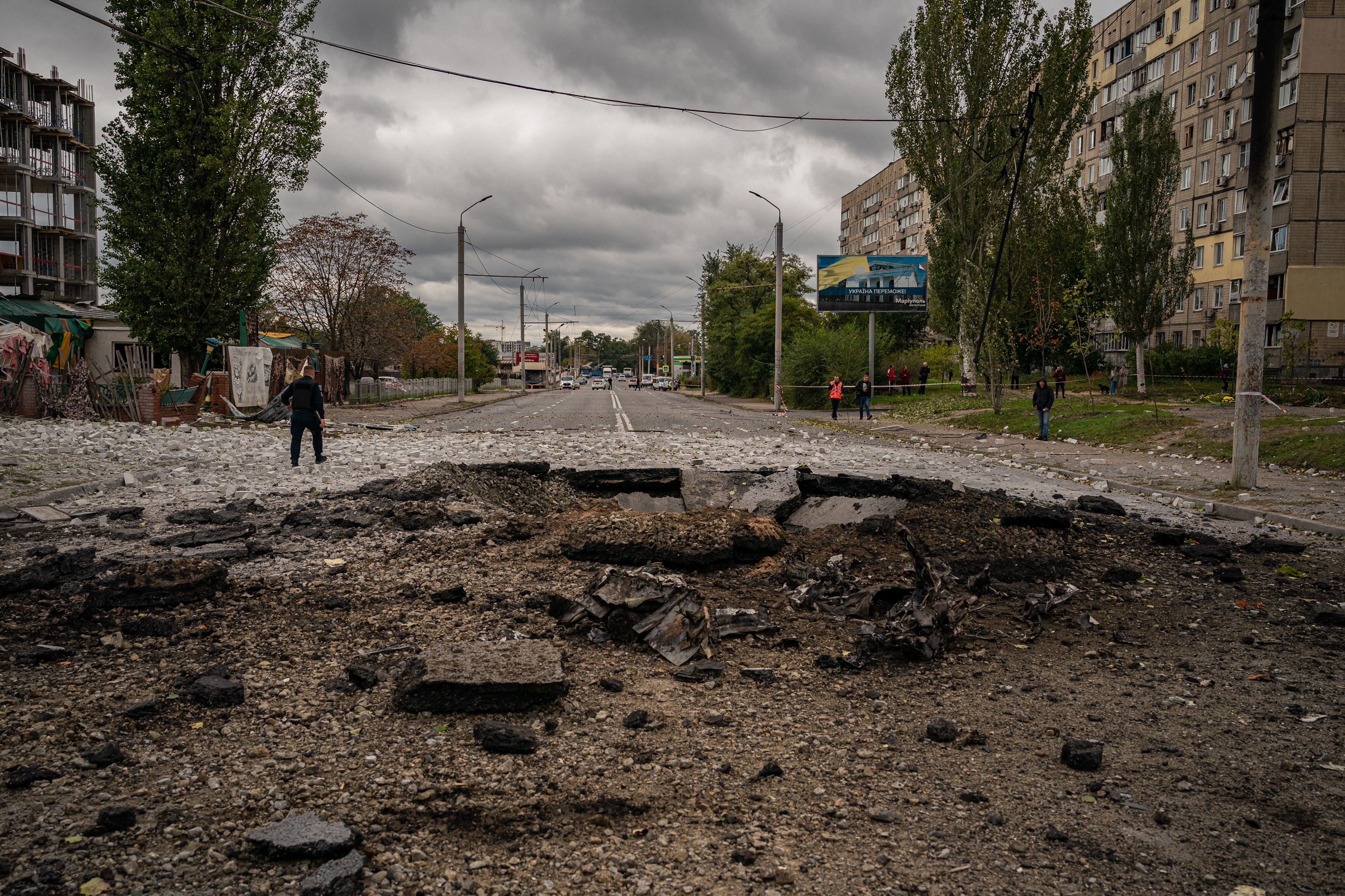 عشرات القتلى والجرحى بعد الضربات الروسية على أوكرانيا 
