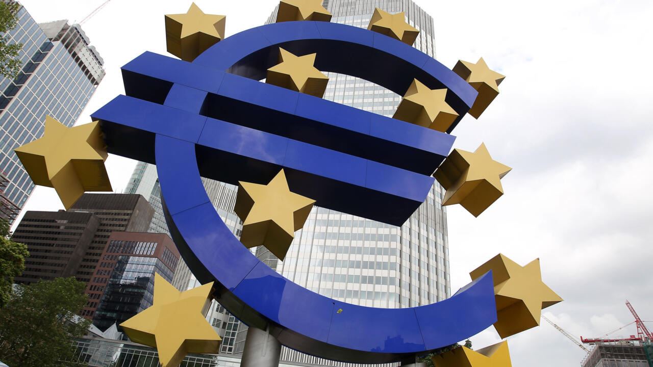 تباطؤ النشاط التجاري في منطقة اليورو