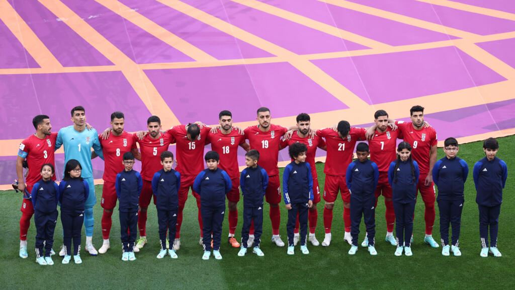 مونديال 2022: المنتخب الإيراني يؤدي النشيد الوطني ويهزم ويلز
