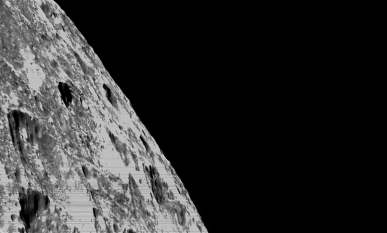 ناسا تنشر صورا مذهلة التقطتها مركبتها الفضائية على القمر
