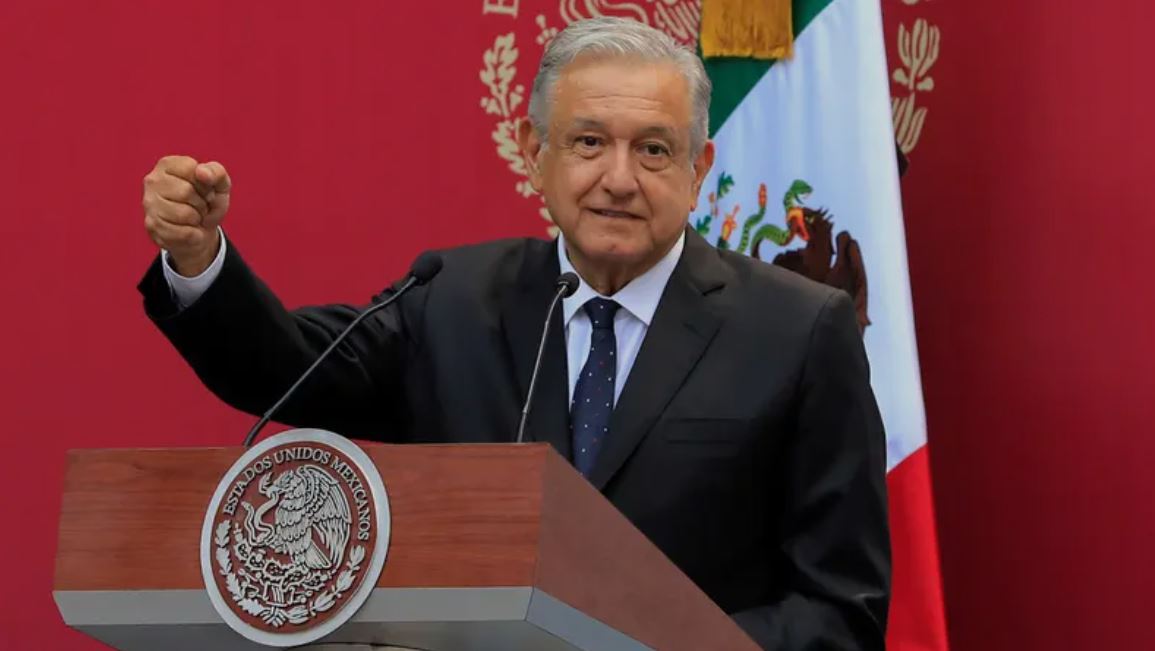 الرئيس المكسيكي يدعو "الشعب كلّه" للتظاهر