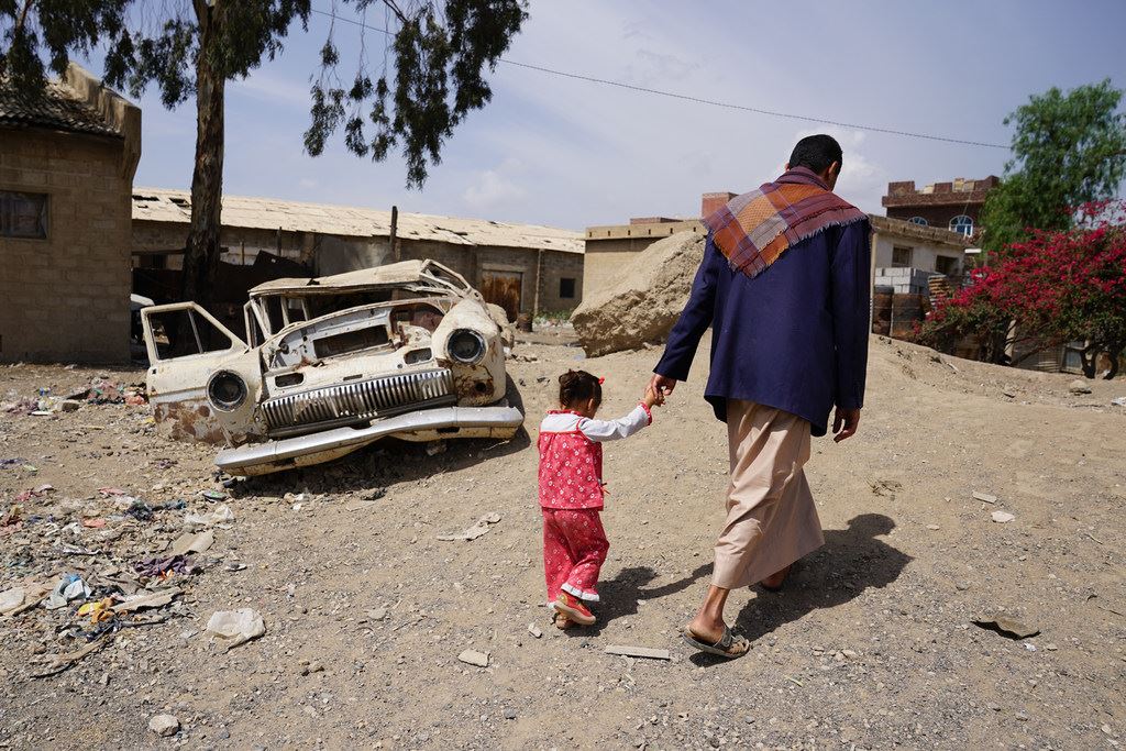 السفير البريطاني لدى اليمن: سلوك الحوثيين يدمّر مساعي السلام