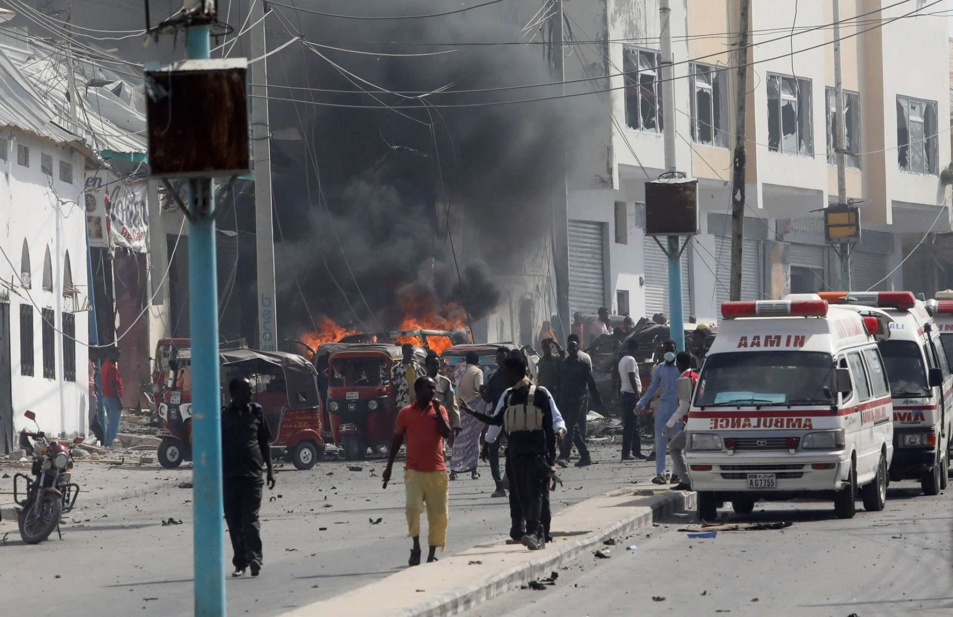الصومال على صفيح ساخن .. قتلى في حصار فندق فيلا روز