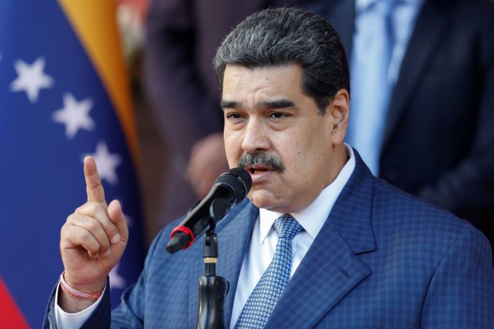 الرئيس الفنزويلي: لرفع كامل العقوبات المفروضة على النفط