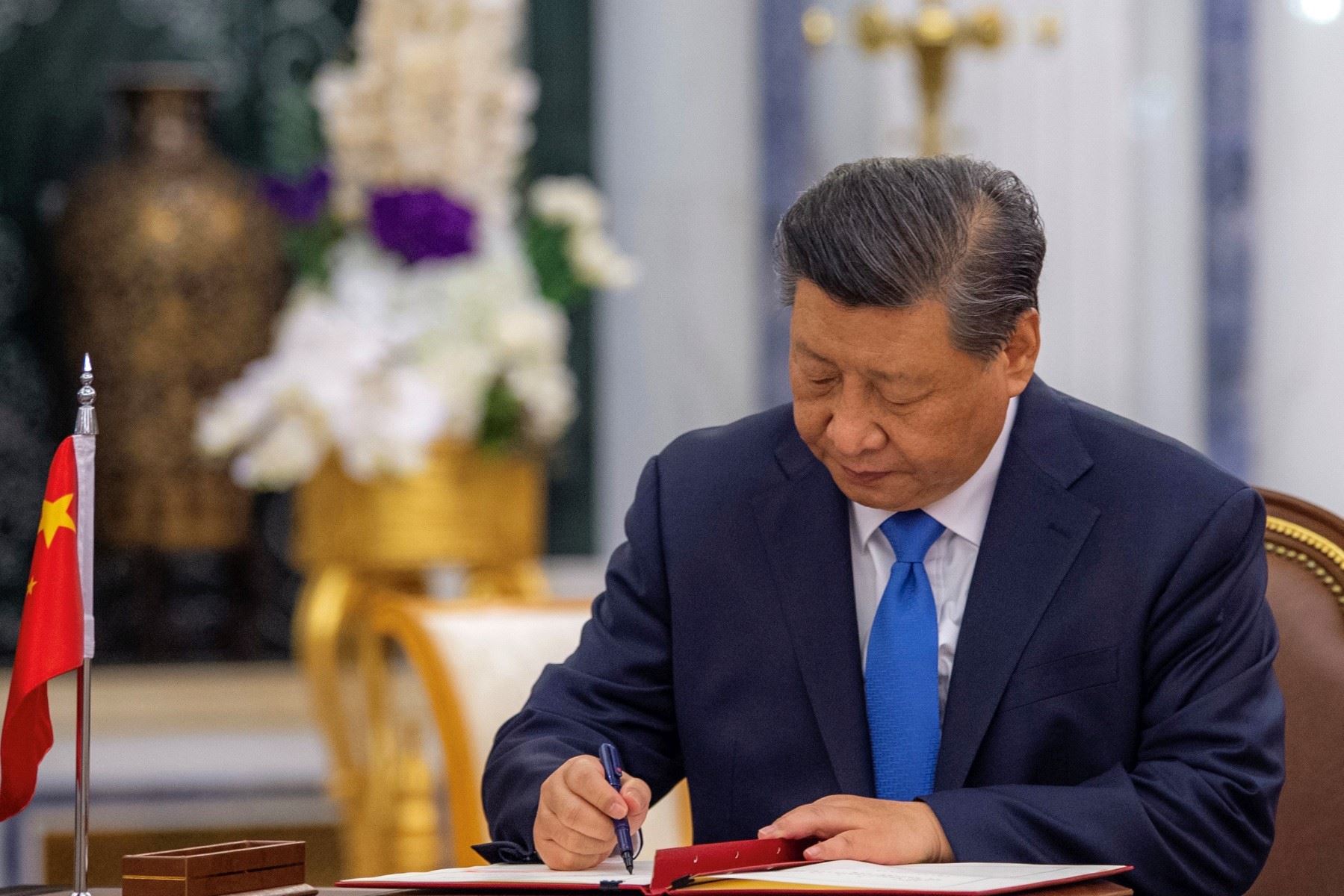 اتفاقيات بمليارات الدولارات خلال زيارة الرئيس الصيني للسعودية
