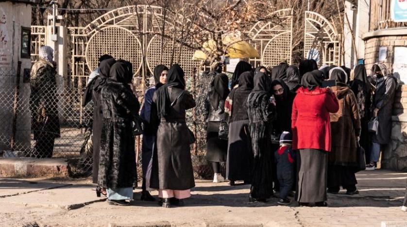 قلق أممي إزاء قرار «طالبان» منع الفتيات من ارتياد الجامعات
