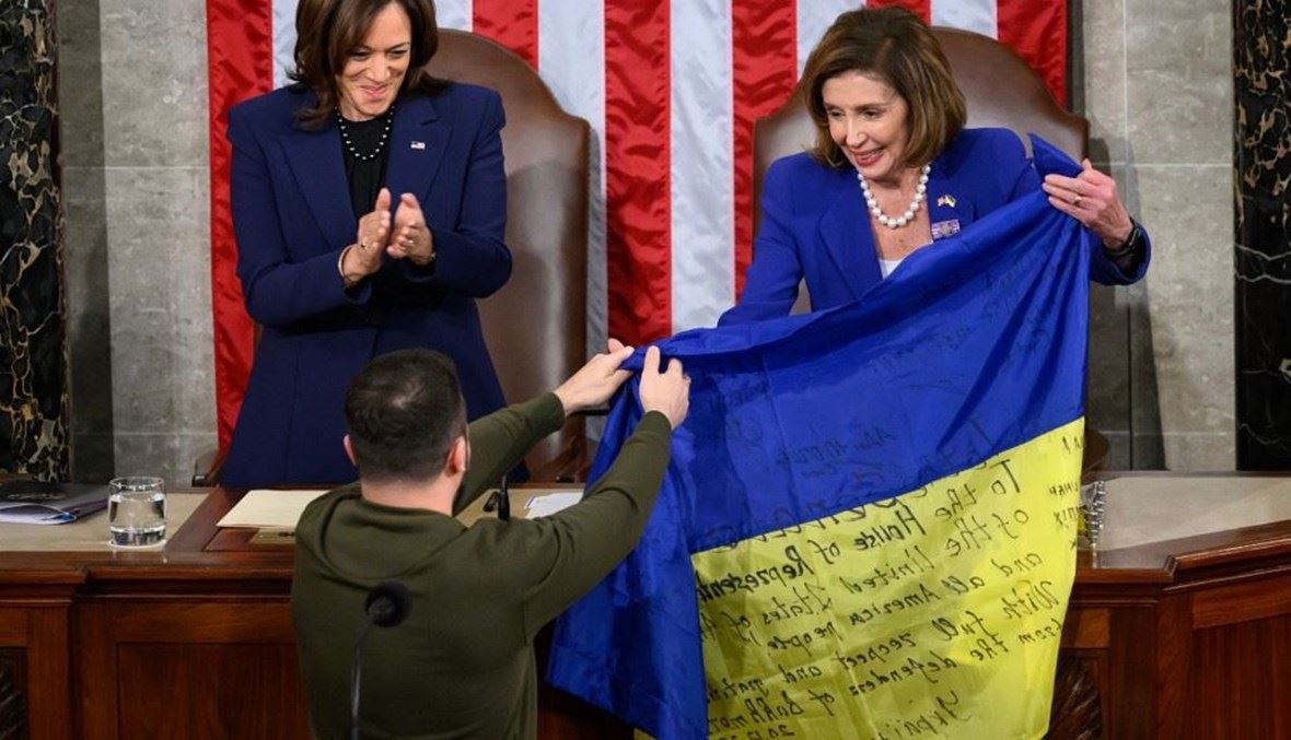 وسط تصفيق حار .. زيلينسكي أمام الكونغرس الأميركي: أوكرانيا "لن تستلم أبداً"