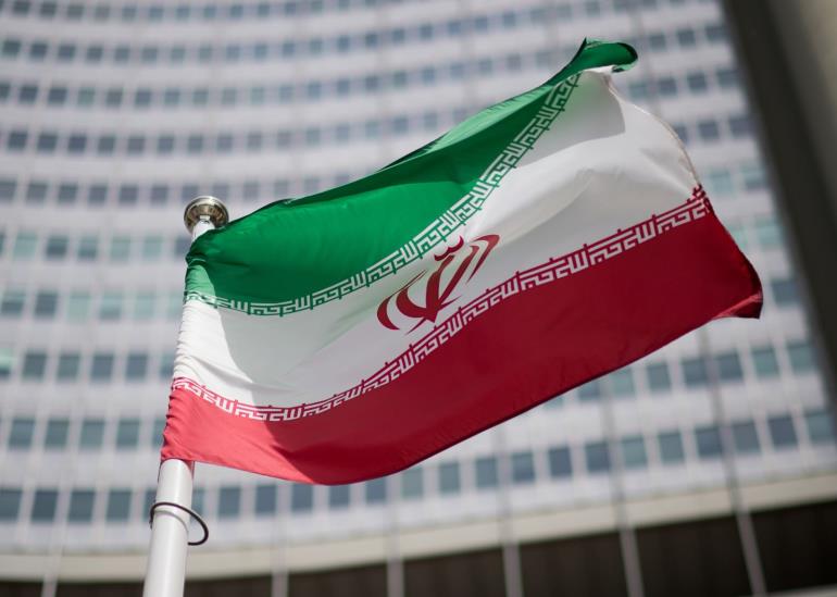 باريس تعرب عن قلقها البالغ حيال موقوف في إيران