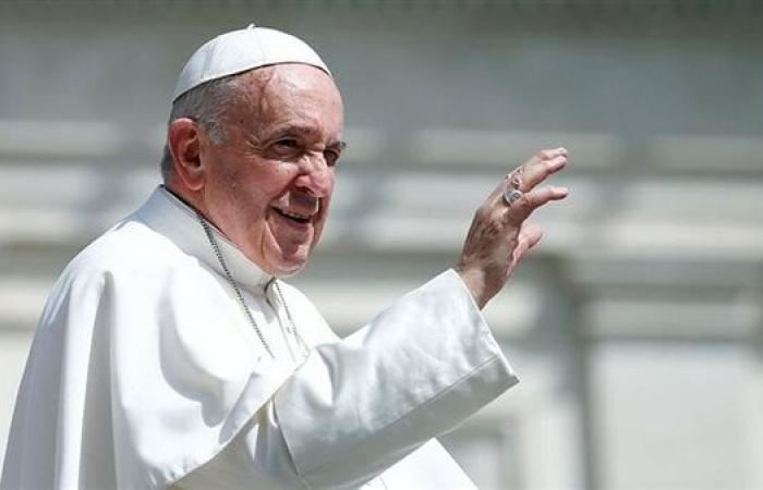 البابا يتابع "رحلة الحج من أجل السلام" في القارّة الأفريقية