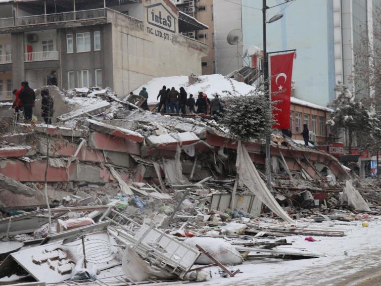 1498 قتيلا في حصيلة جديدة لزلزال تركيا 