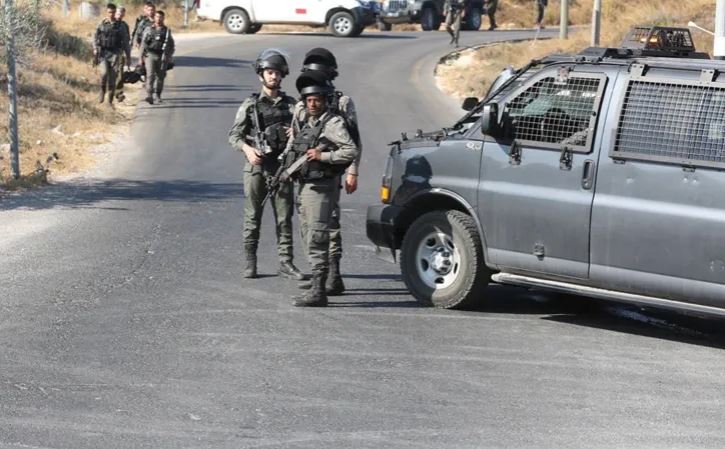هجوم على حاجز حوارة في نابلس وانسحاب الوفد الاسرائيلي من محادثات شرم الشيخ غداة الحادثة