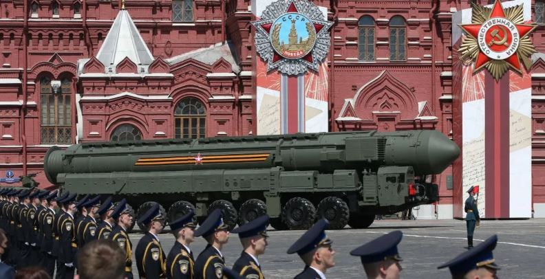 رغم الإنتقادات.. موسكو لن تغيّر خططها حول نشر أسلحة نووية في بيلارو