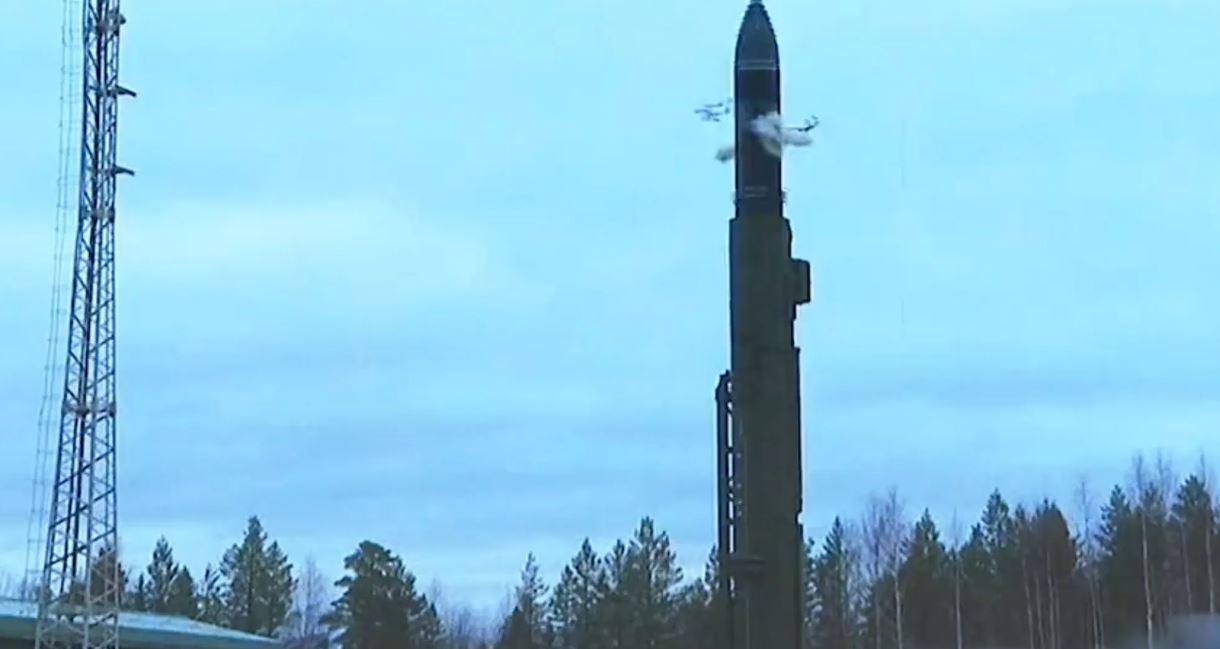 روسيا تطلق مناورات عسكرية.. اختبارات لصواريخ "يارس" المرعبة