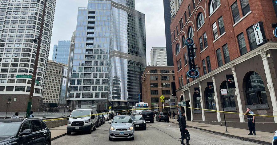 توقيف امرأة مسلحة اقتحمت فندق ترامب في شيكاغو
