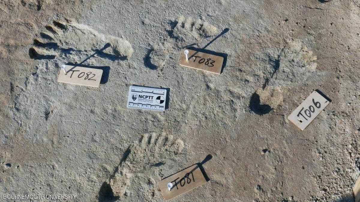 مراهقون وحفاة .. اكتشاف آثار أقدام تعود الى 23 ألف سنة! 