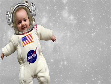 ماذا لو ولد طفل في الفضاء؟