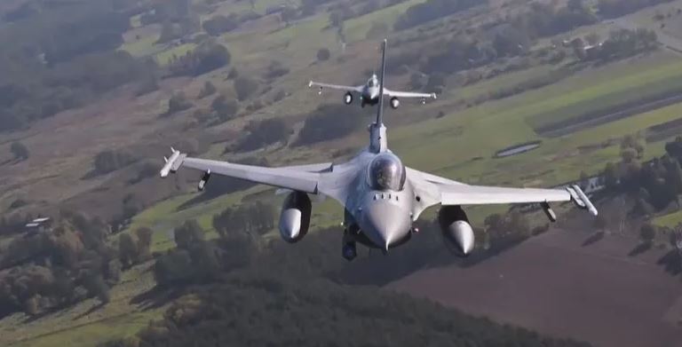 "سيعرّضكم لمخاطر مهولة".. روسيا تحذّر الغرب من تزويد أوكرانيا بمقاتلات إف-16