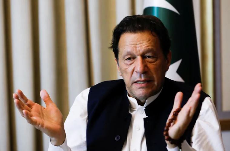 عمران خان يتحدث عن قمع "غير مسبوق" في باكستان