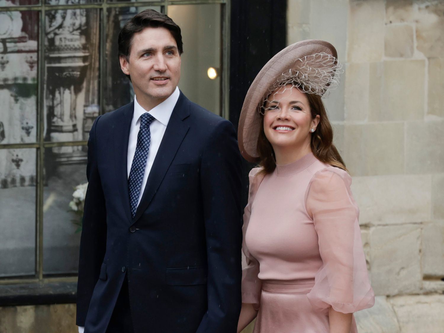 بعد 18 عاماً.. رئيس وزراء كندا ينفصل عن زوجته