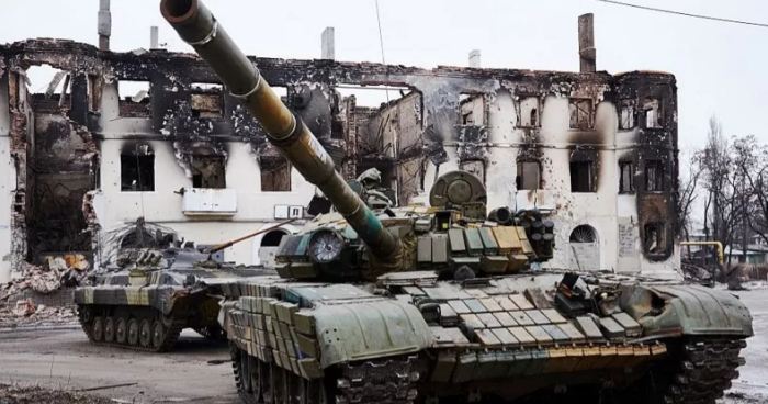 أوكرانيا تخترق خط الدفاع الروسي بالقرب من باخموت