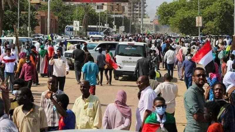 "لتسقط حكومة الجوع".. مسيرات واحتجاجات في السودان 