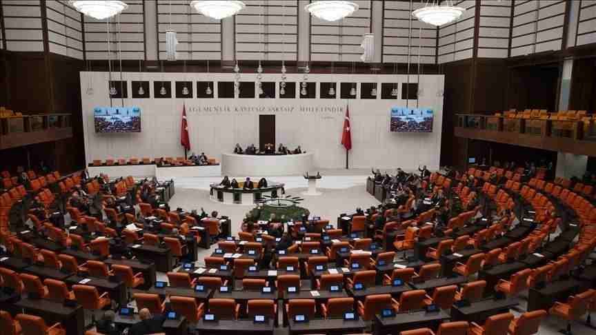 البرلمان التركي يوافق على طلب السويد الانضمام إلى حلف الناتو