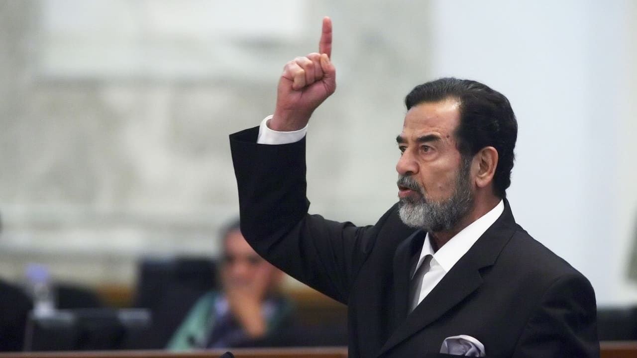 فيديو جديد لصدام حسين بلهجة "غريبة" يثير الجدل