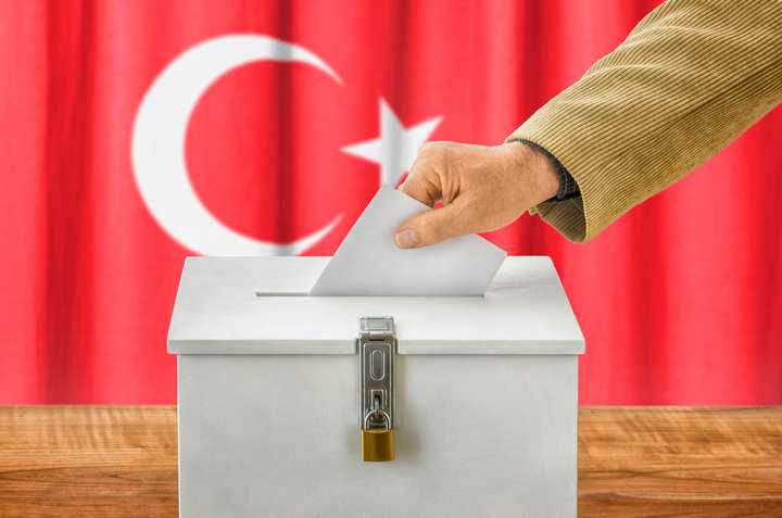 ورقة السوريين في انتخابات تركيا رابحة أم خاسرة