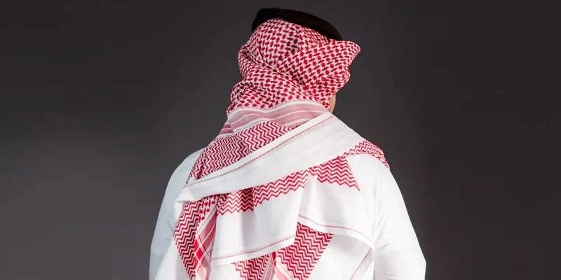 الثوب السعودي والشماغ.. حضور قوي في العيد!