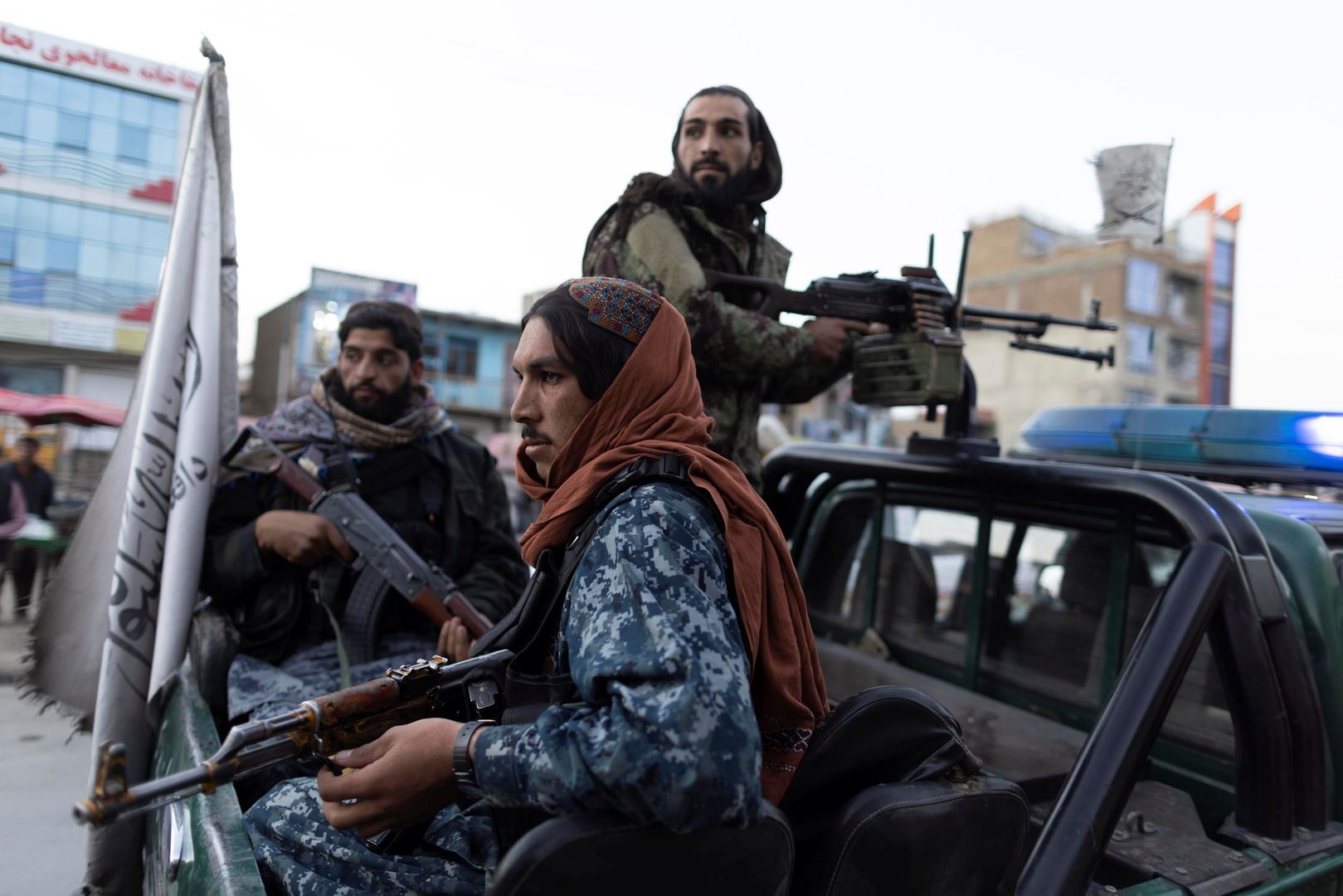 طالبان تؤكد: تنظيم الدولة تحت السيطرة