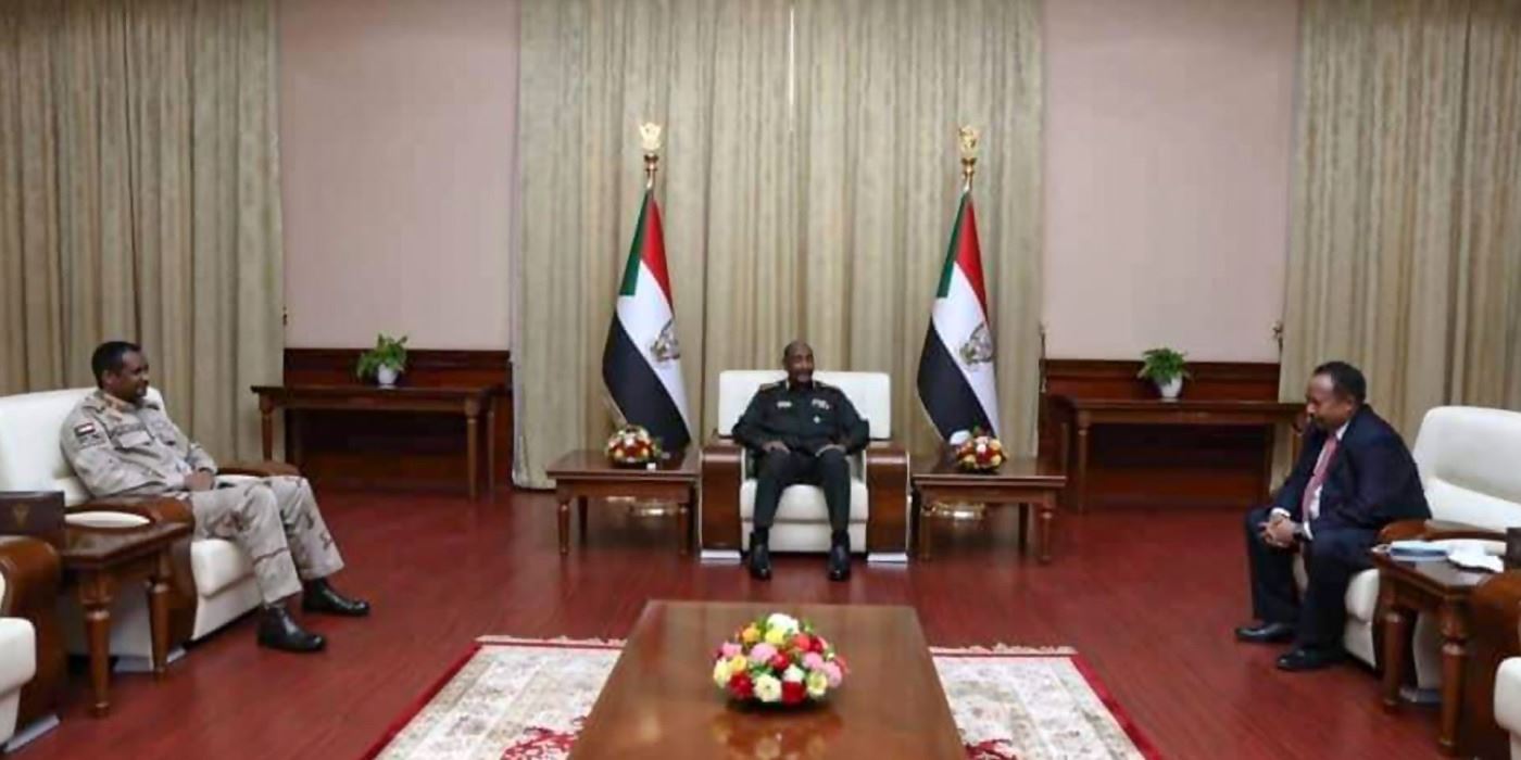 على وقع الإعتراضات في السودان .. إتفاق بين البرهان وحمدوك