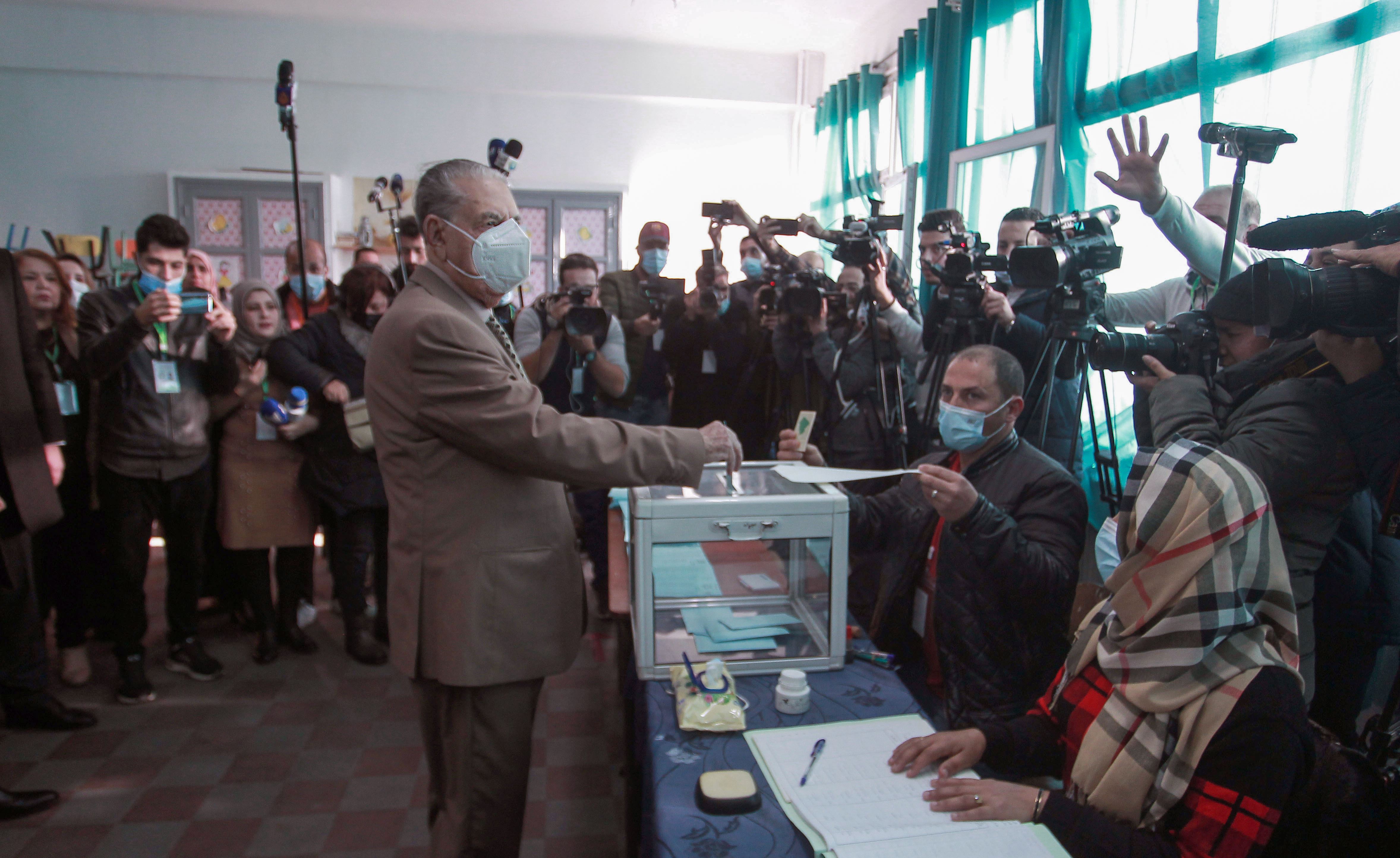 انتخابات الجزائر.. محطة ثالثة للرئيس تبون لطي صفحة بو تفليقة