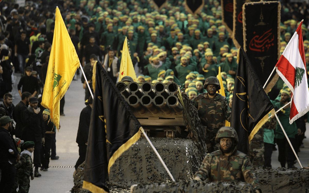الكويت تجدد حبس متهمين في تمويل حزب الله وتوقف مجموعة تجنيد تابعة له