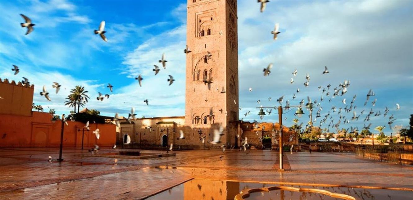إغلاق الحدود ينذر بإلحاق خسائر فادحة بقطاع السياحة المغربي 