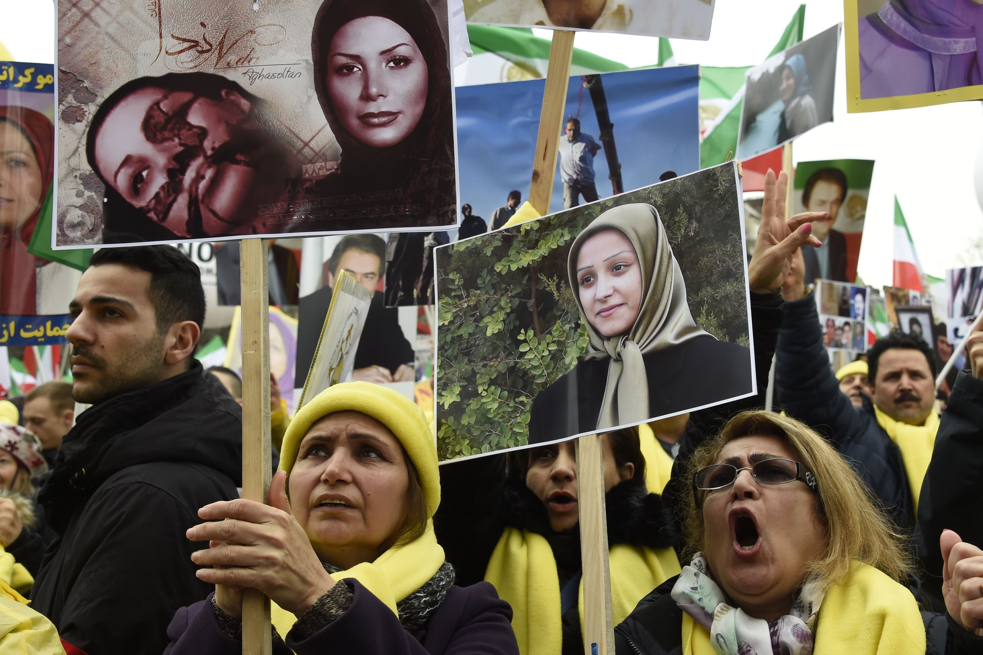 إعدام النساء في إيران .. "نظام أبوي وقضائي متشدد"