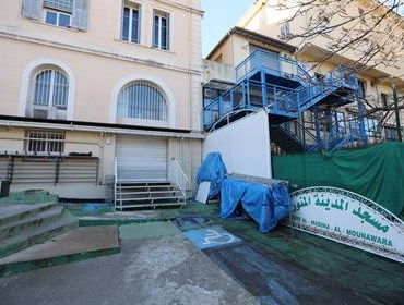 لهذا السبب أغلق مسجد في فرنسا!
