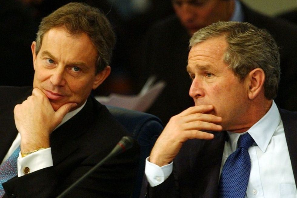 وثيقة سريّة تنشر للمرة الأولى.. كيف خطّط بوش وبلير للإطاحة بصدام حسين!؟ 
