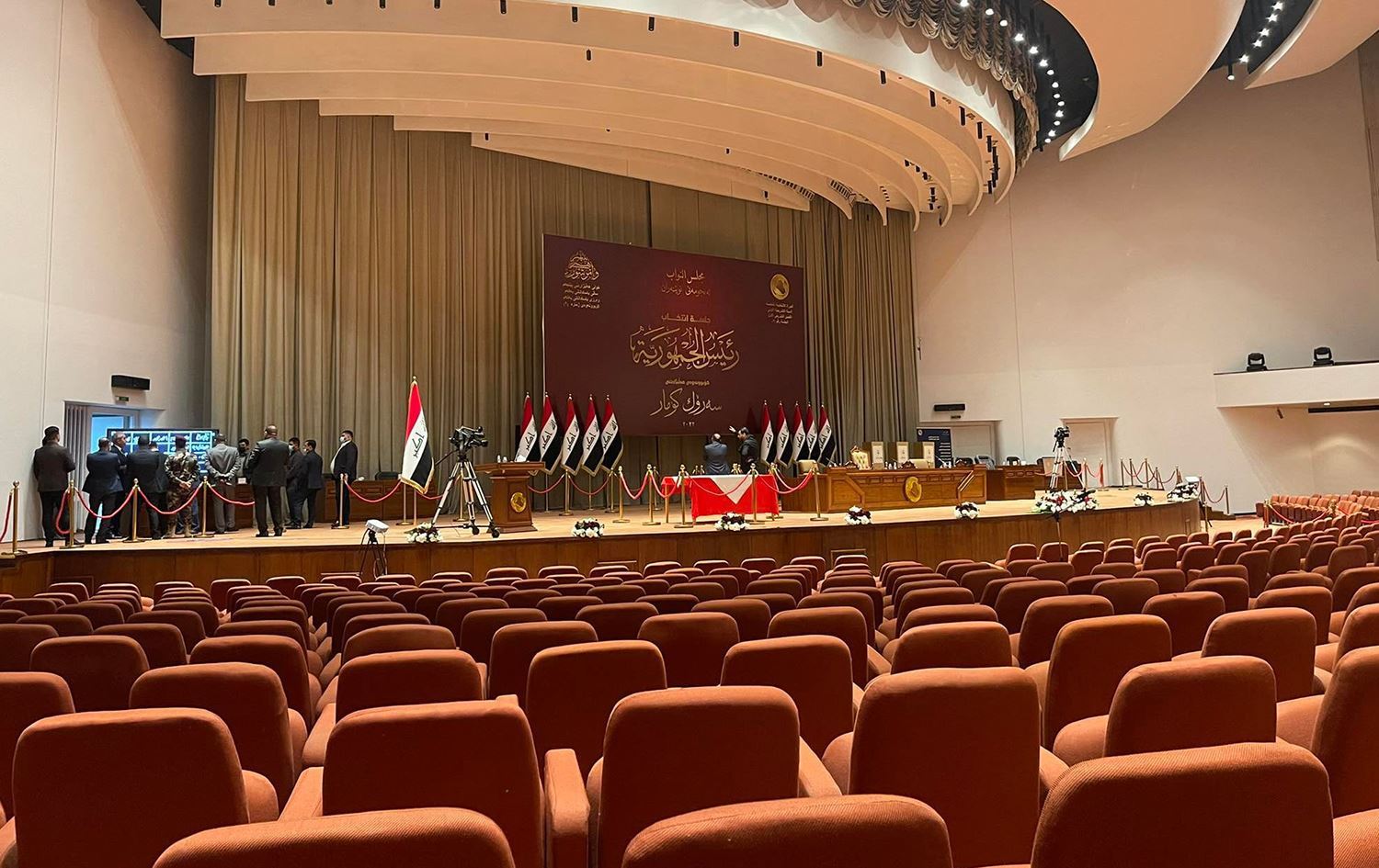 البرلمان العراقي يفشل في عقد جلسته.. فهل تنجح "صفقة الساعات الأخيرة"؟