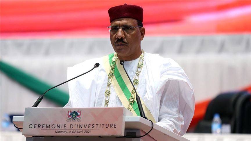 رئيس النيجر يفرج عن "إرهابيين" بعضهم من أعضاء بوكو حرام 