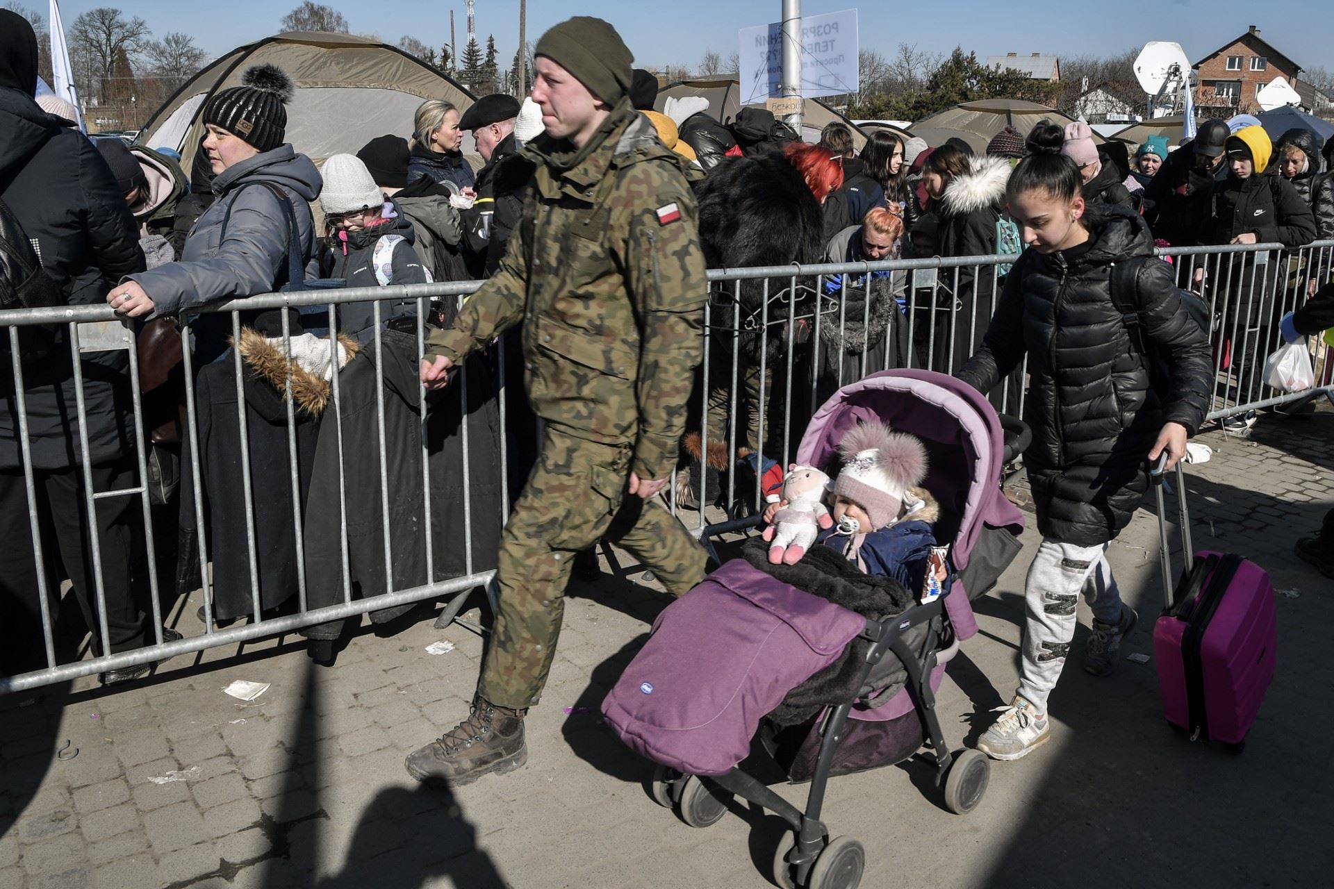 نصائح طبيب أوكراني لتجنيب الأطفال ويلات الحرب