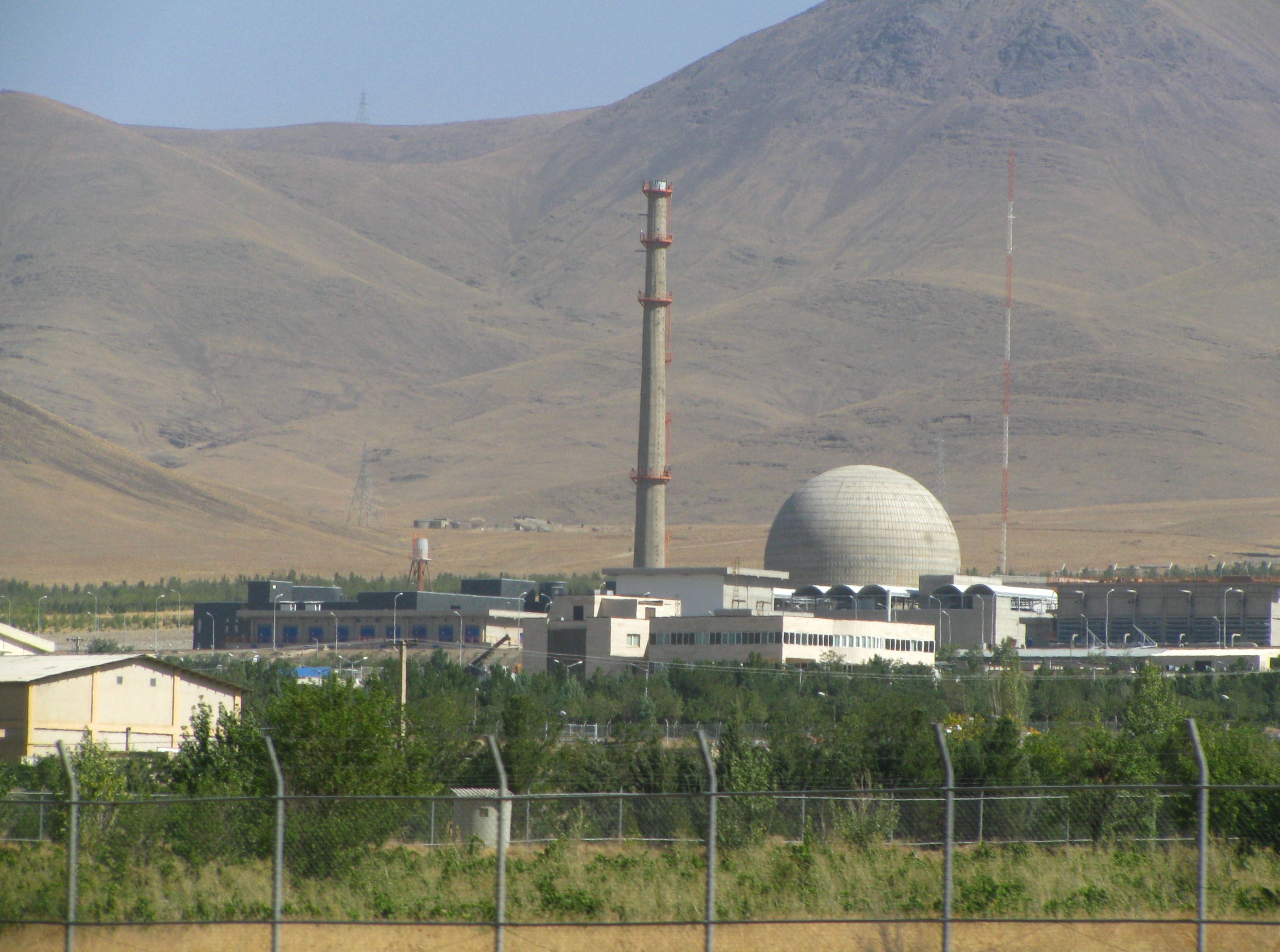 إيران تسلم الوكالة الدولية مستندات بشأن منشآتها النووية