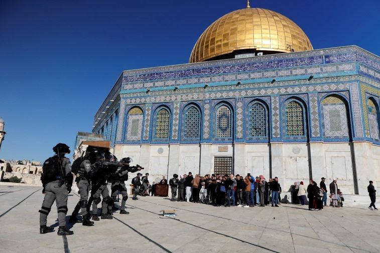 "تبعات خطيرة".. الأردن يدعو إسرائيل لوقف "الإجراءات الاستفزازية" في القدس