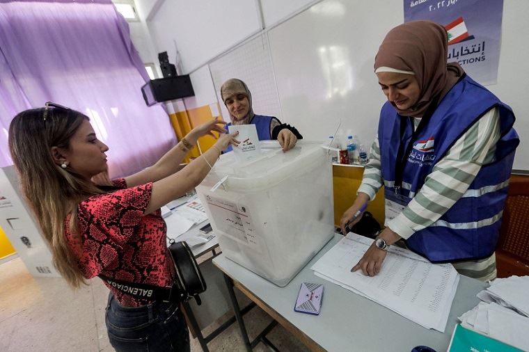 انتخابات لبنان.. استمرار الفرز وترقب لإعلان النتائج وهؤلاء أبرز المتقدمين