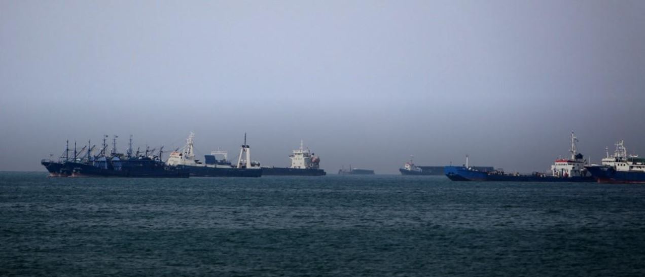القوات البحريّة الإيرانيّة تضبط سفينة لتهريب الوقود في مياه الخليج
