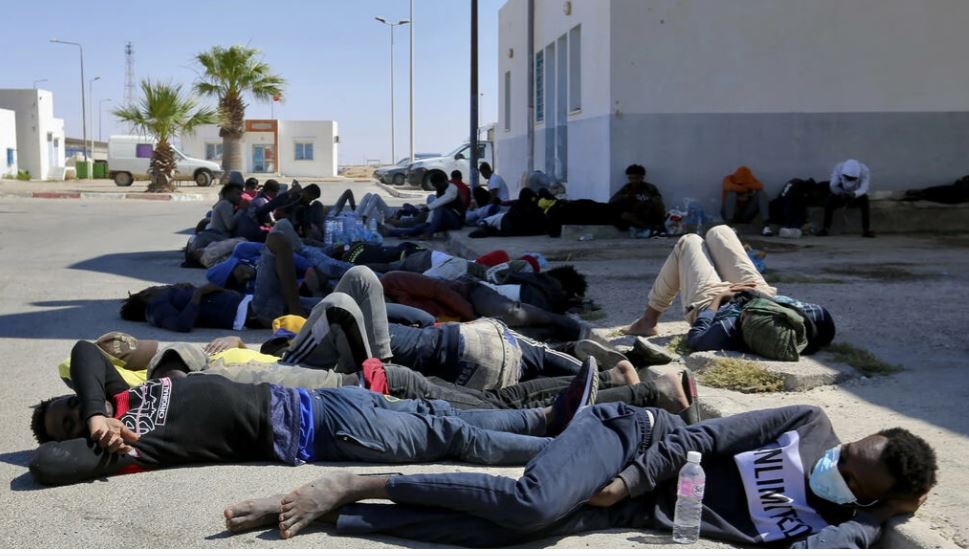 في تونس .. ضحايا ومفقودون في حوادث غرق مهاجرين
