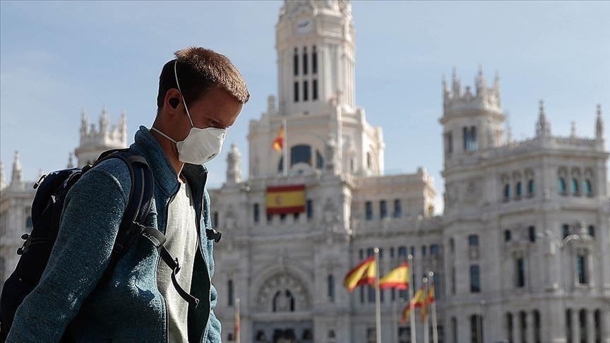 إسبانيا تشرّع أبواب الموسم السياحيّ عبر تخفيف القيود الصحيّة